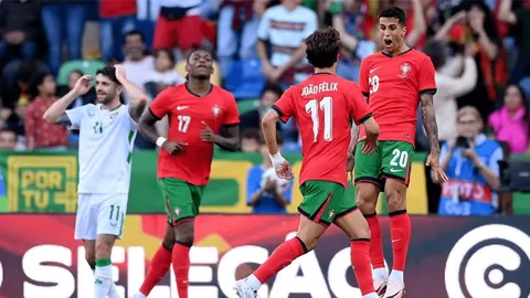 武磊蝉联中国金球奖五次夺冠